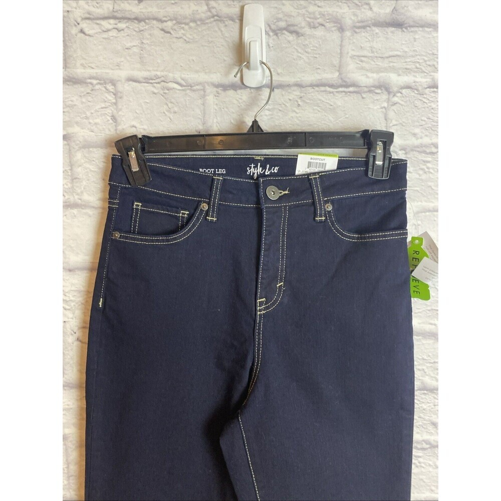 Style & Co. NWT Women’s Dark wash Casual Everyday Bootcut High rise Jeans Sze4 - Picture 2 of 9